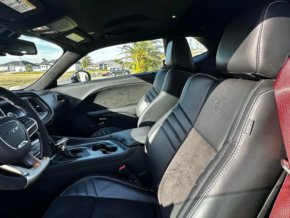 2023 Dodge Challenger SRT Hellcat 3rd Gen - Image 19 of 21