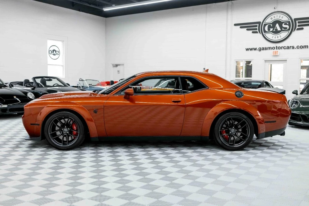2023 Dodge Challenger SRT Hellcat 3rd Gen - Image 10 of 21