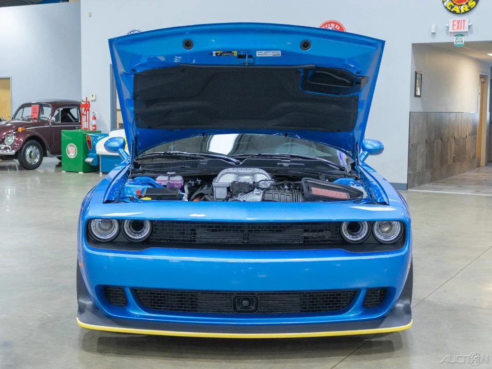 2023 Dodge Challenger SRT Hellcat 3rd Gen - Image 10 of 21