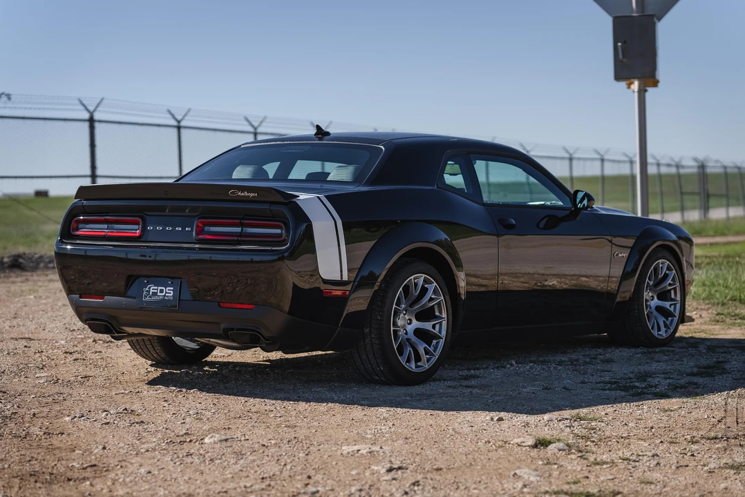 2023 Dodge Challenger SRT Hellcat 3rd Gen - Image 13 of 31