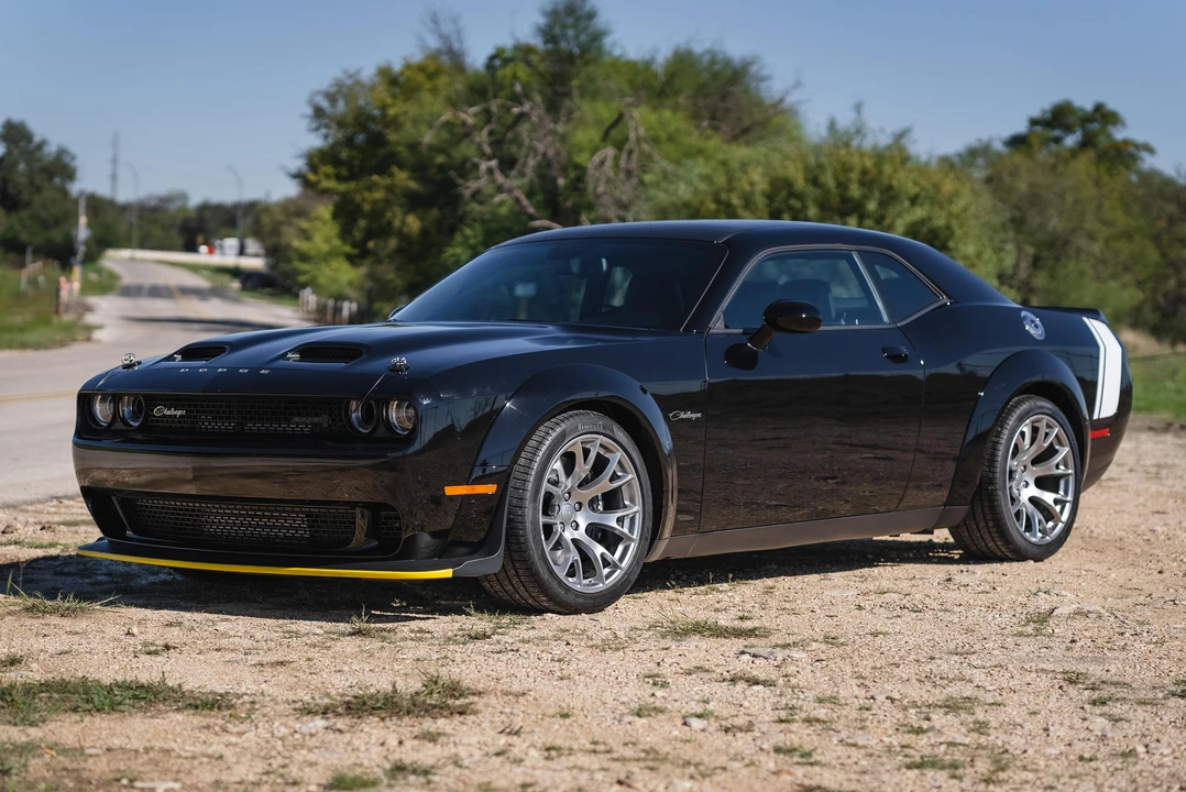 2023 Dodge Challenger SRT Hellcat 3rd Gen - Image 7 of 31