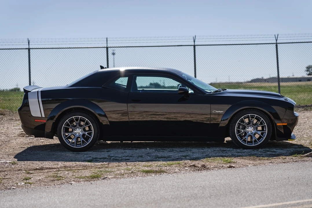 2023 Dodge Challenger SRT Hellcat 3rd Gen - Image 15 of 31