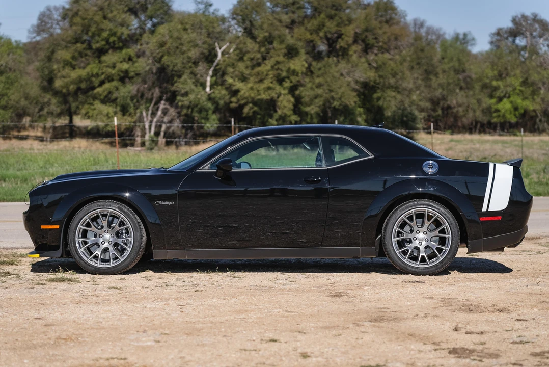 2023 Dodge Challenger SRT Hellcat 3rd Gen - Image 8 of 31