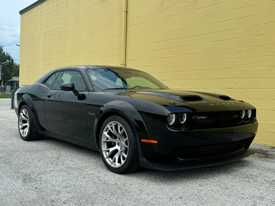 2023 Dodge Challenger SRT Hellcat 3rd Gen - Image 3 of 31