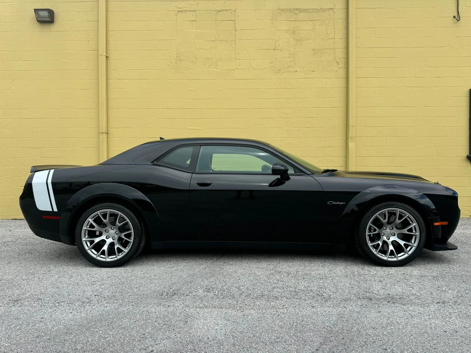 2023 Dodge Challenger SRT Hellcat 3rd Gen - Image 4 of 31