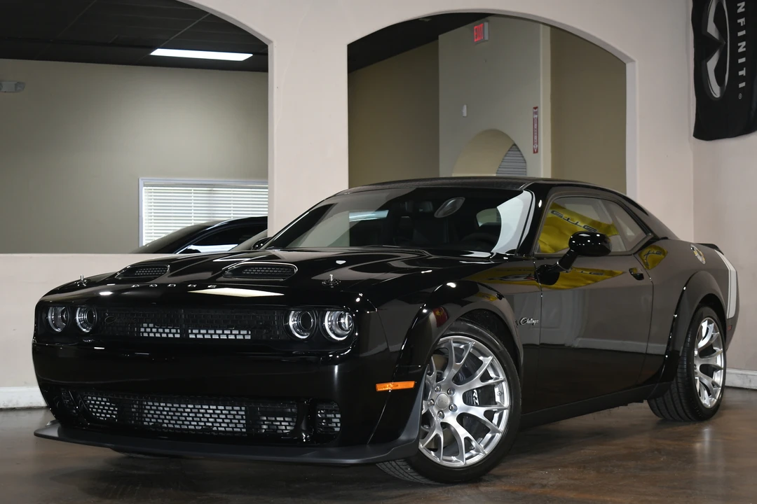 2023 Dodge Challenger SRT Hellcat 3rd Gen - Image 13 of 31
