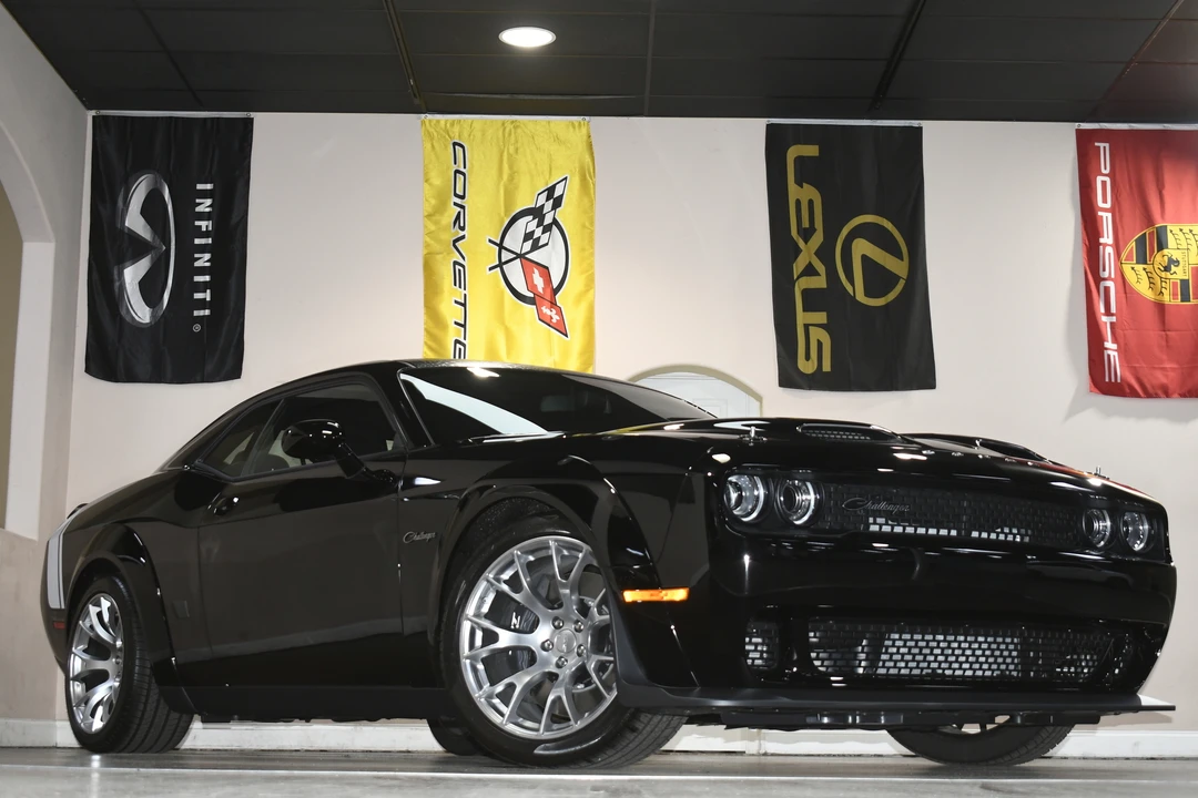 2023 Dodge Challenger SRT Hellcat 3rd Gen - Image 15 of 31