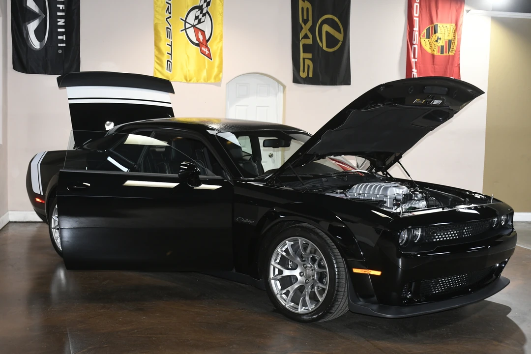 2023 Dodge Challenger SRT Hellcat 3rd Gen - Image 26 of 31