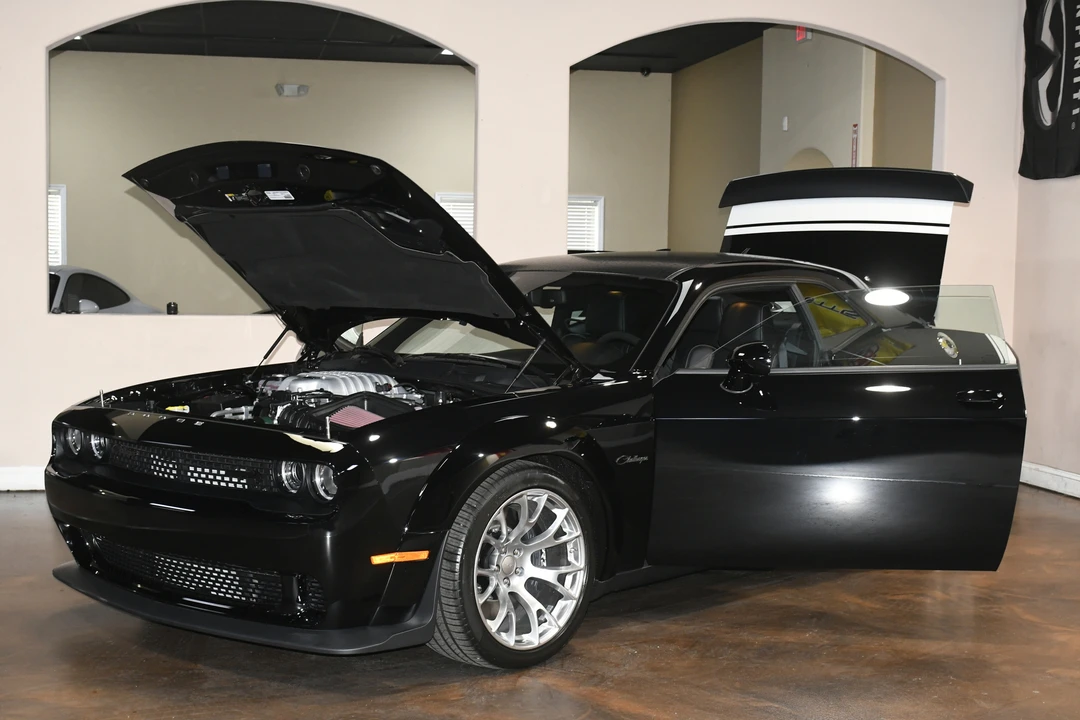 2023 Dodge Challenger SRT Hellcat 3rd Gen - Image 27 of 31