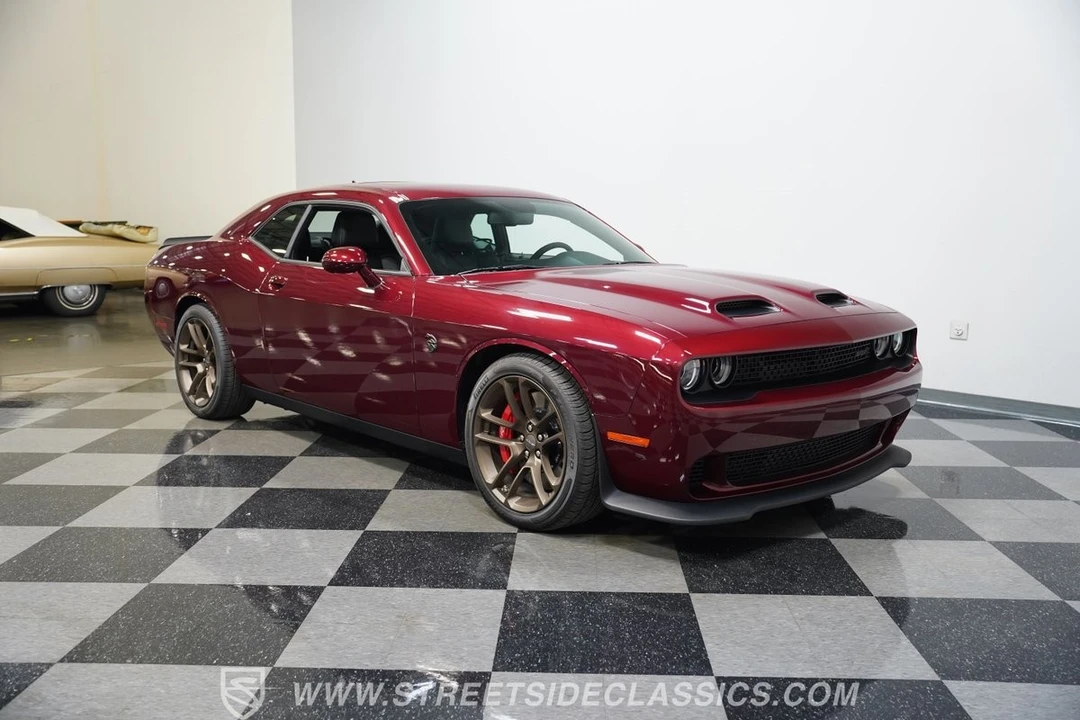 2023 Dodge Challenger SRT Hellcat 3rd Gen - Image 17 of 21