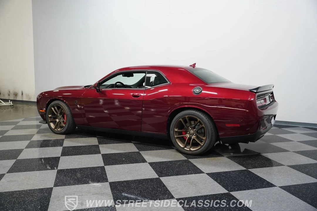 2023 Dodge Challenger SRT Hellcat 3rd Gen - Image 9 of 12