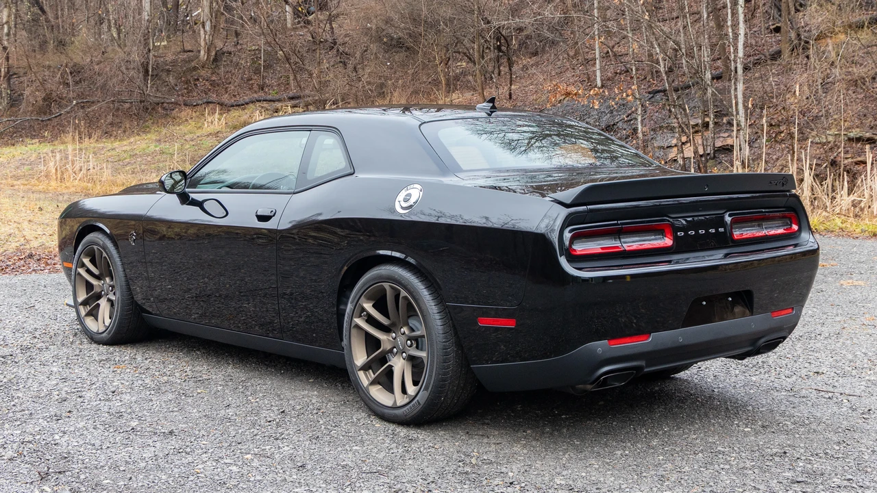 2023 Dodge Challenger SRT Hellcat 3rd Gen - Image 7 of 31