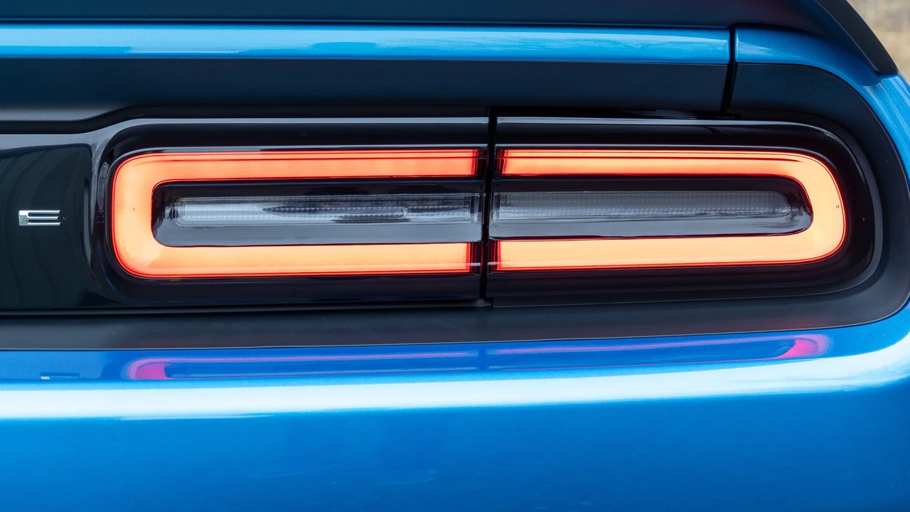 2023 Dodge Challenger SRT Hellcat 3rd Gen - Image 15 of 31