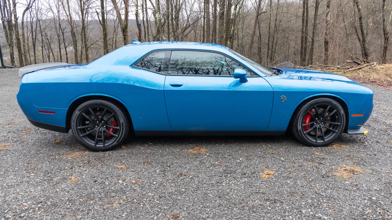 2023 Dodge Challenger SRT Hellcat 3rd Gen - Image 4 of 31