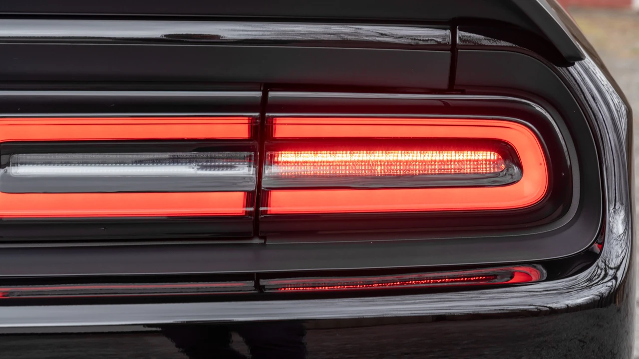 2023 Dodge Challenger SRT Hellcat 3rd Gen - Image 17 of 31