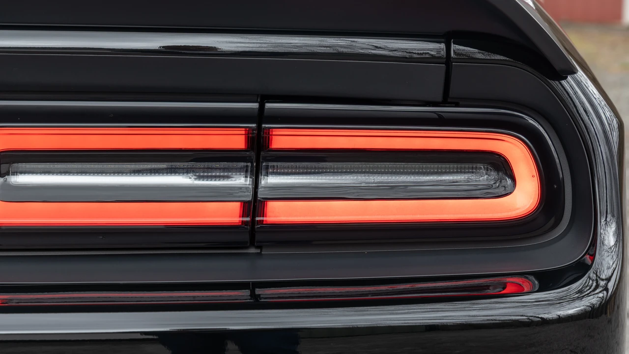 2023 Dodge Challenger SRT Hellcat 3rd Gen - Image 15 of 31