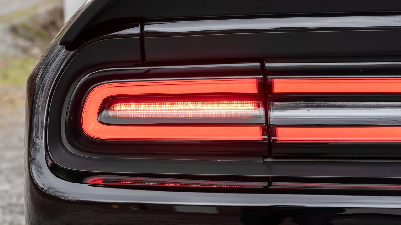 2023 Dodge Challenger SRT Hellcat 3rd Gen - Image 16 of 31