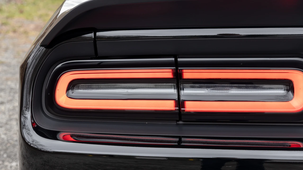 2023 Dodge Challenger SRT Hellcat 3rd Gen - Image 14 of 31