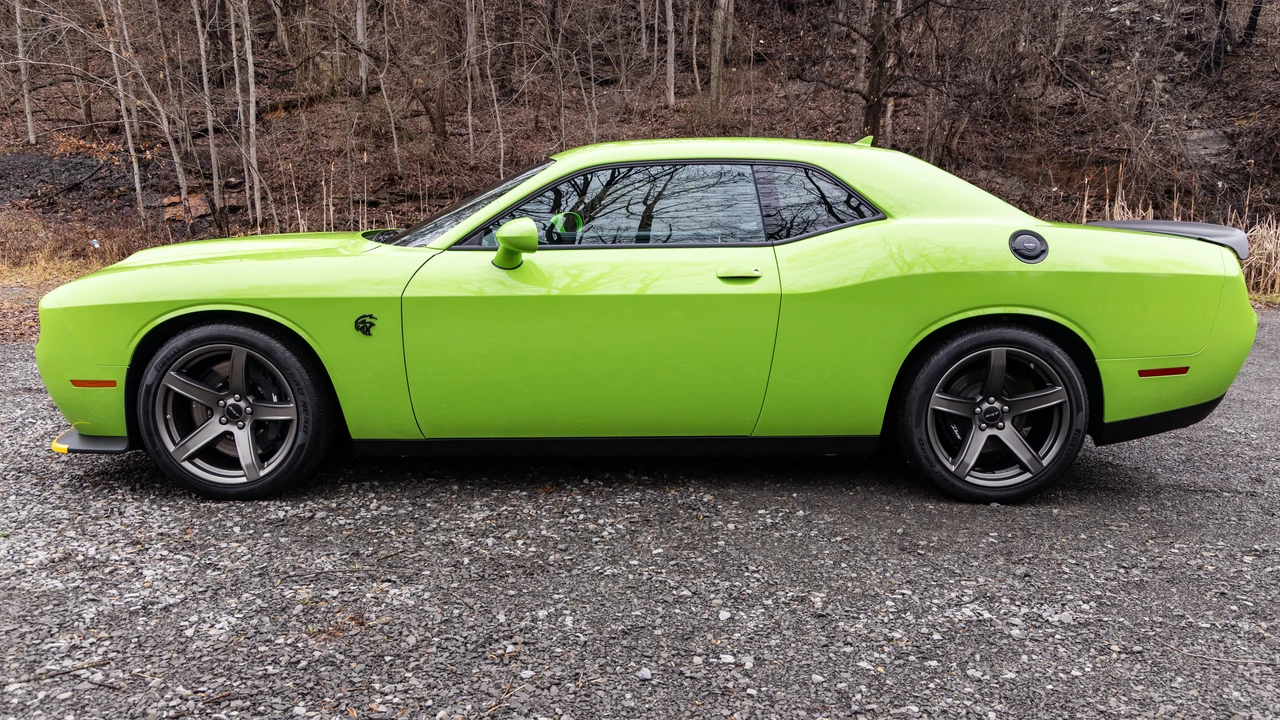 2023 Dodge Challenger SRT Hellcat 3rd Gen - Image 8 of 31