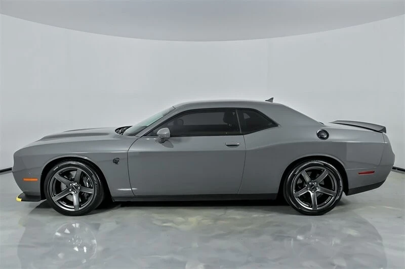 2023 Dodge Challenger SRT Hellcat 3rd Gen - Image 8 of 12