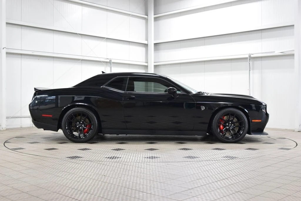 2023 Dodge Challenger SRT Hellcat 3rd Gen - Image 9 of 31
