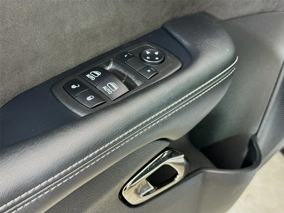 2023 Dodge Challenger SRT Hellcat 3rd Gen - Image 17 of 21