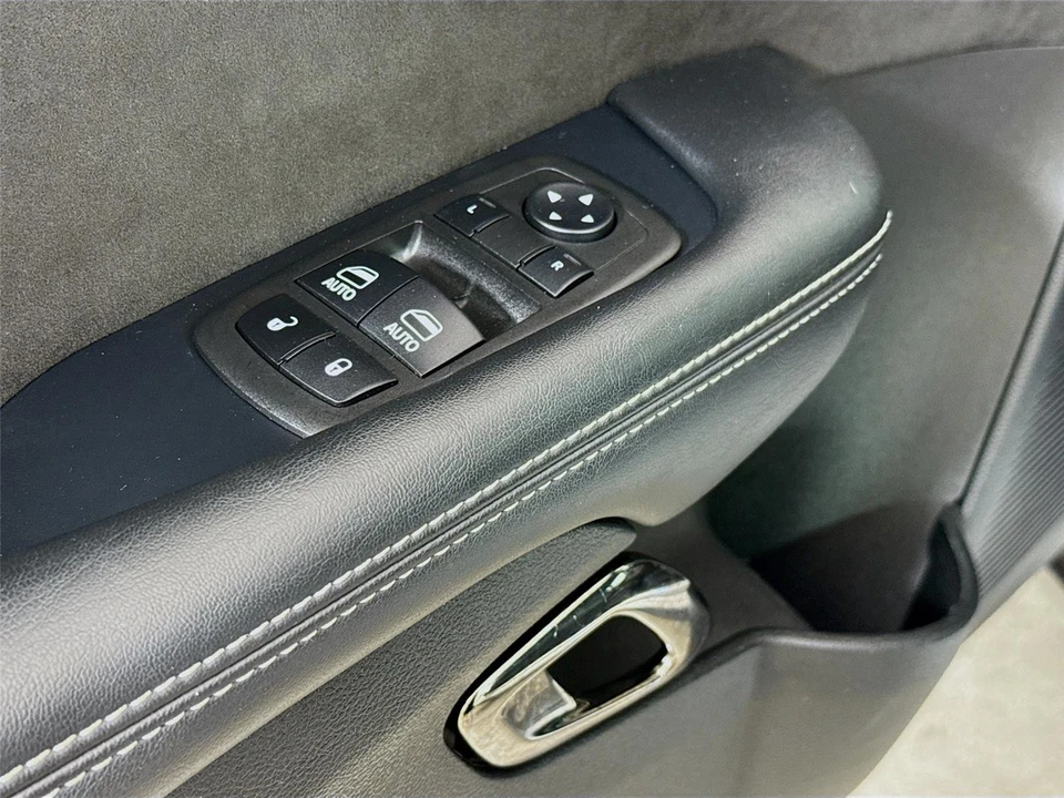 2023 Dodge Challenger SRT Hellcat 3rd Gen - Image 17 of 21