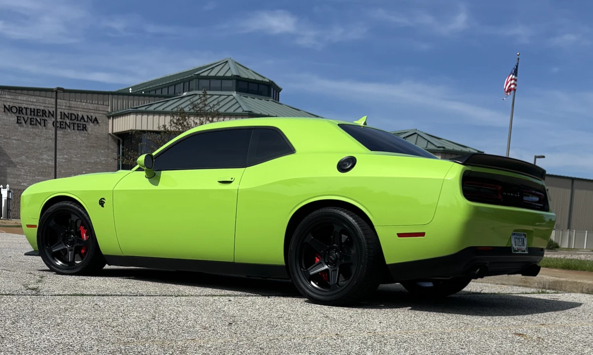 2023 Dodge Challenger SRT Hellcat 3rd Gen - Image 19 of 31