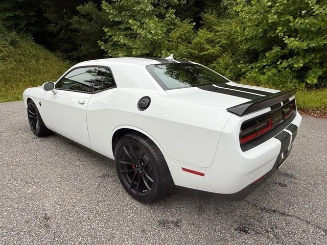 2023 Dodge Challenger SRT Hellcat 3rd Gen - Image 8 of 31