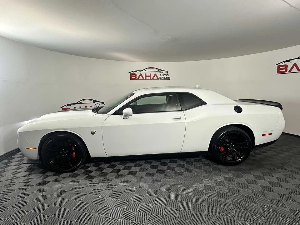 2023 Dodge Challenger SRT Hellcat 3rd Gen - Image 4 of 21