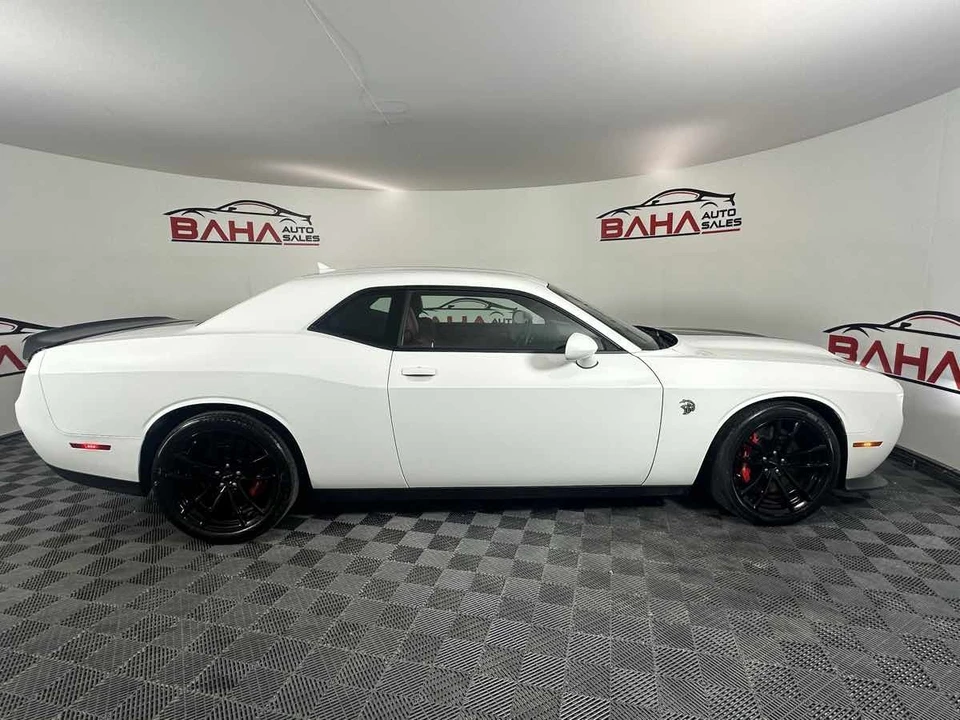 2023 Dodge Challenger SRT Hellcat 3rd Gen - Image 10 of 21