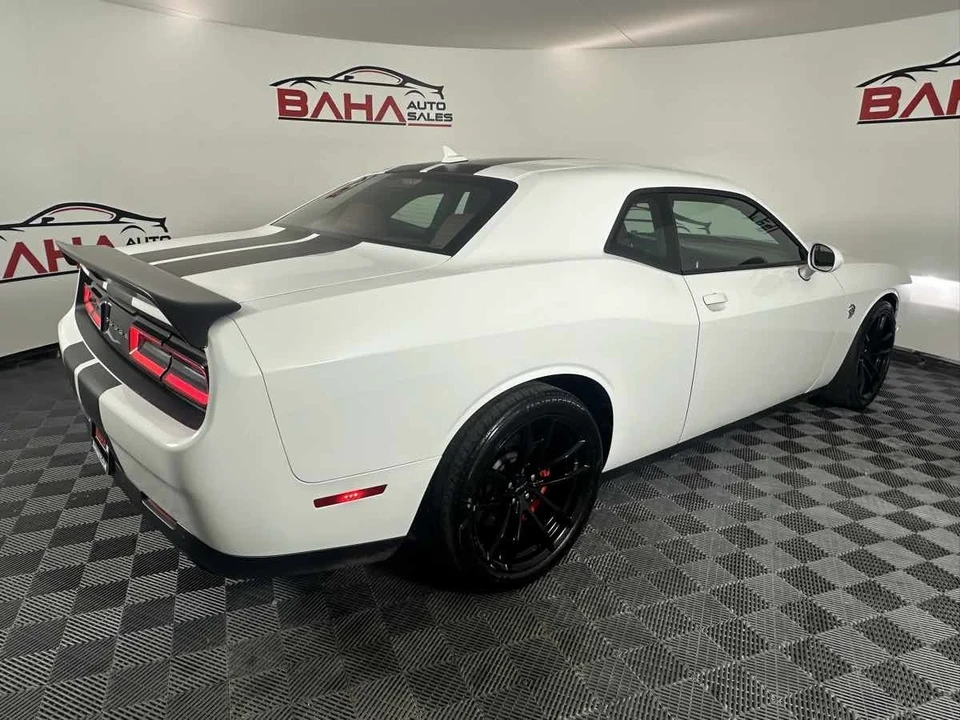 2023 Dodge Challenger SRT Hellcat 3rd Gen - Image 8 of 21