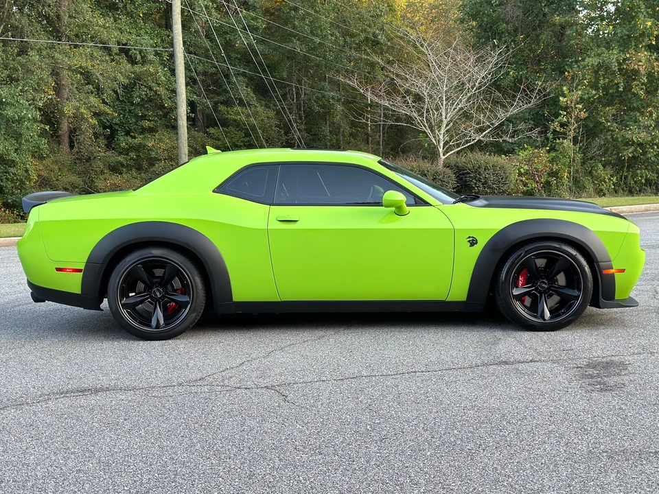 2023 Dodge Challenger SRT Hellcat 3rd Gen - Image 10 of 31