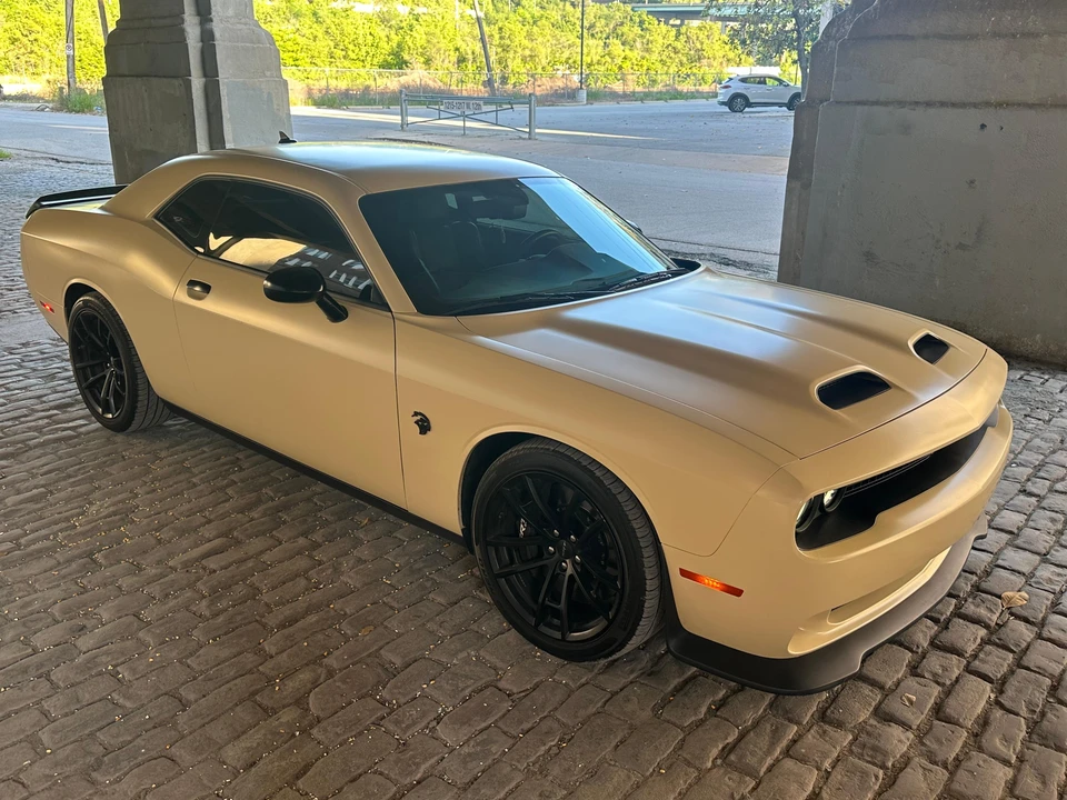 2023 Dodge Challenger SRT Hellcat 3rd Gen - Image 18 of 31