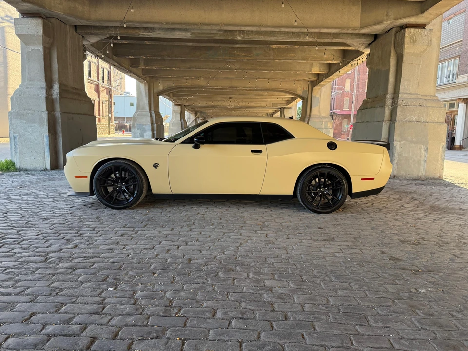 2023 Dodge Challenger SRT Hellcat 3rd Gen - Image 11 of 31