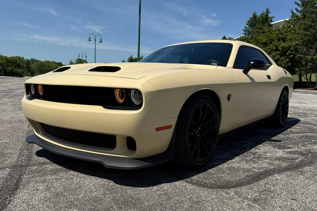 2023 Dodge Challenger SRT Hellcat 3rd Gen - Image 10 of 31