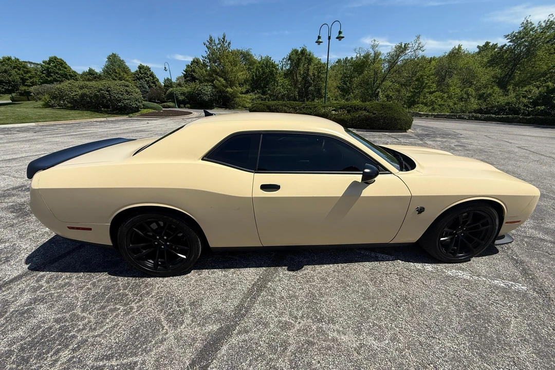 2023 Dodge Challenger SRT Hellcat 3rd Gen - Image 3 of 31
