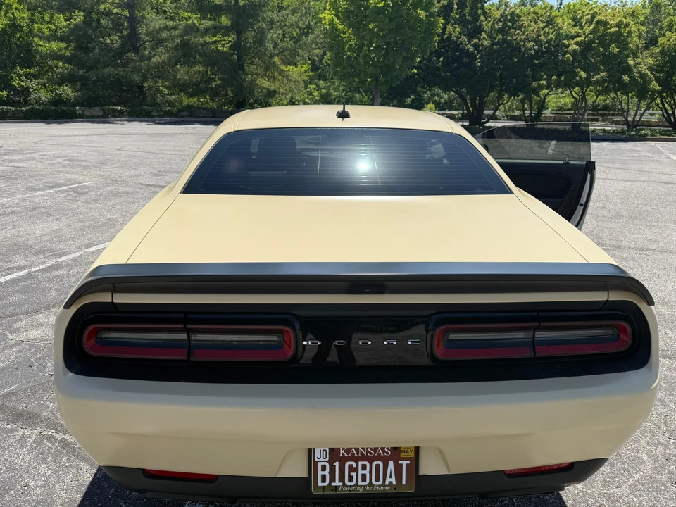 2023 Dodge Challenger SRT Hellcat 3rd Gen - Image 27 of 31