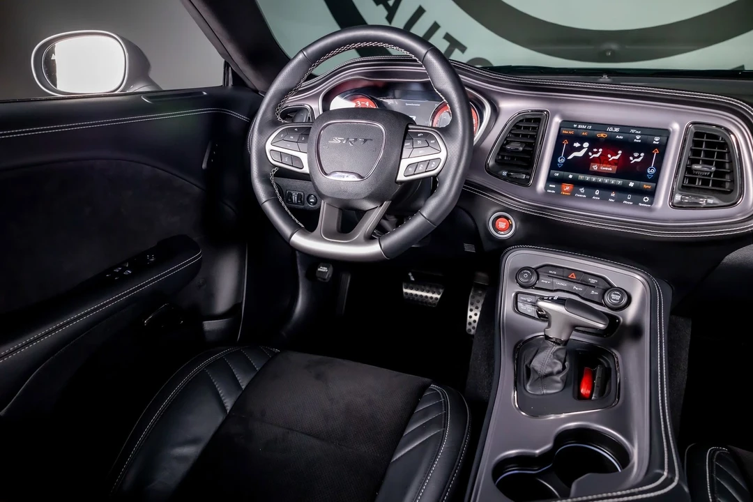 2023 Dodge Challenger SRT Hellcat 3rd Gen - Image 7 of 12