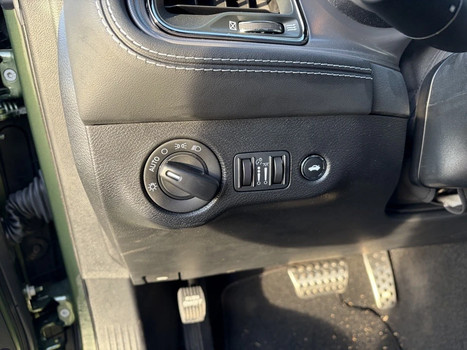 2023 Dodge Challenger SRT Hellcat 3rd Gen - Image 10 of 12