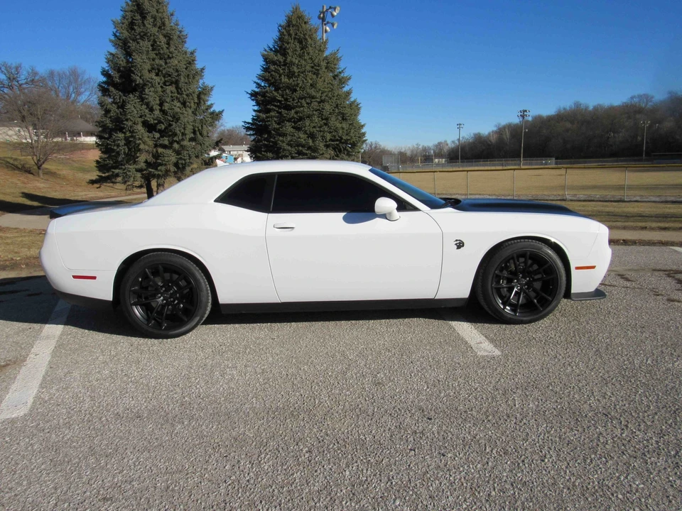 2023 Dodge Challenger SRT Hellcat 3rd Gen - Image 18 of 31