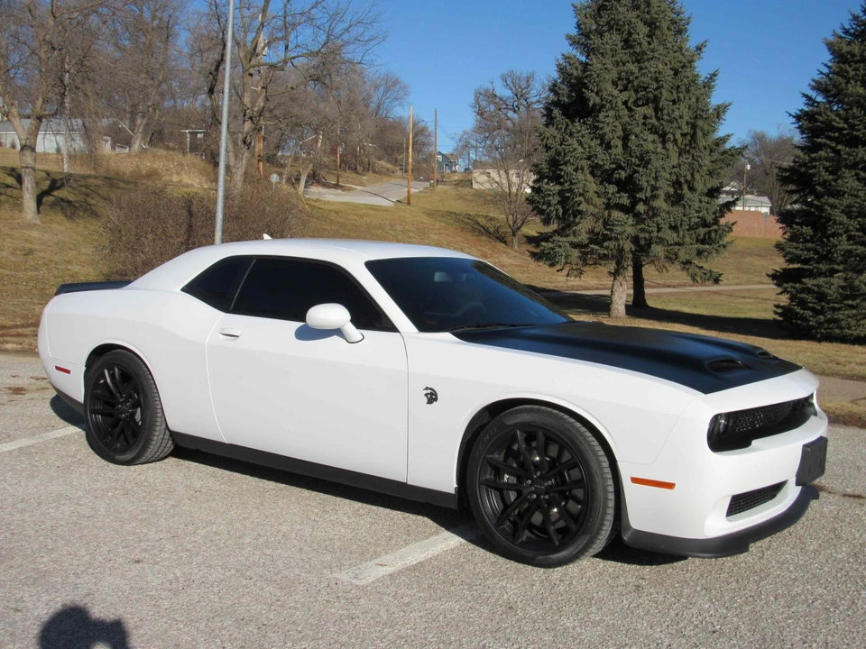 2023 Dodge Challenger SRT Hellcat 3rd Gen - Image 2 of 31