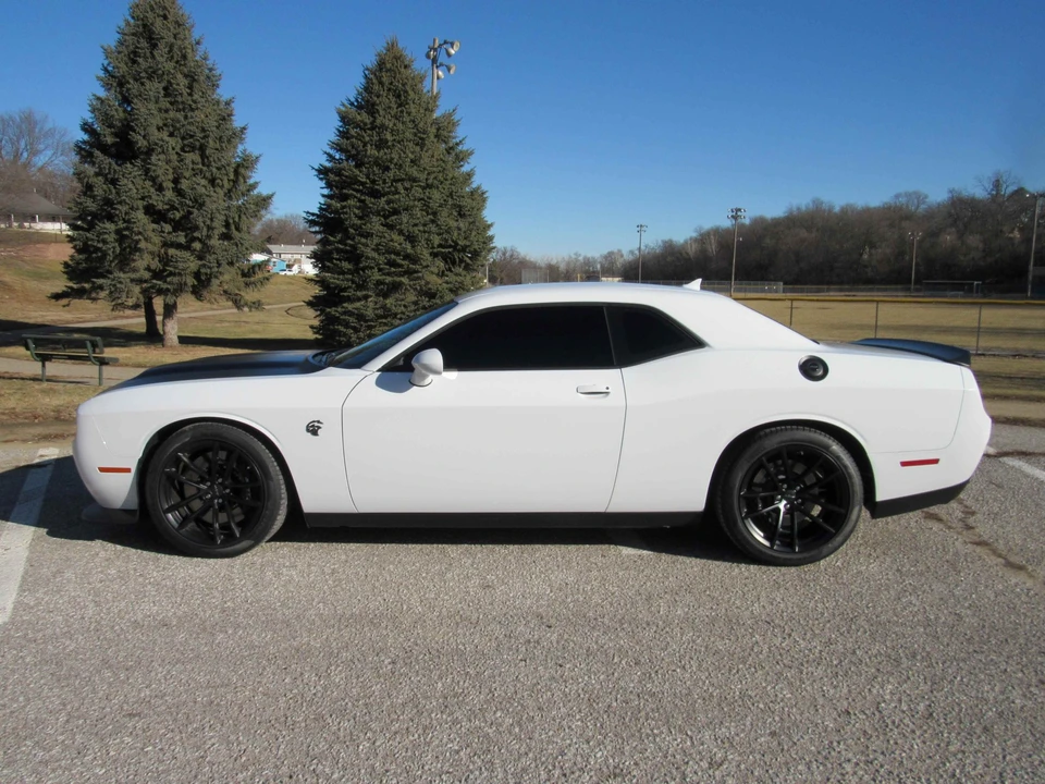 2023 Dodge Challenger SRT Hellcat 3rd Gen - Image 10 of 31