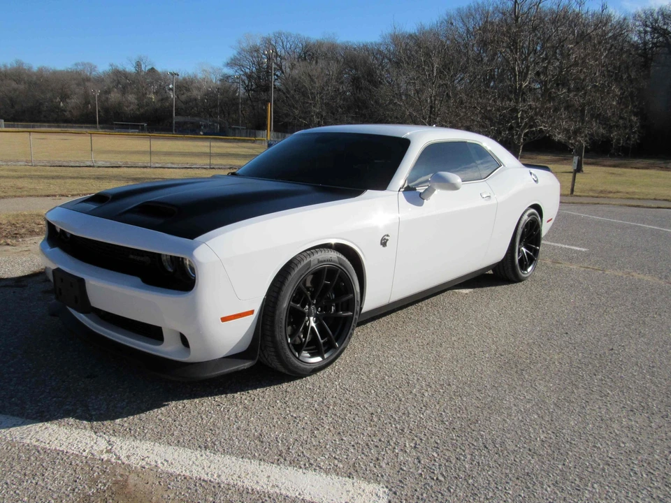 2023 Dodge Challenger SRT Hellcat 3rd Gen - Image 8 of 31