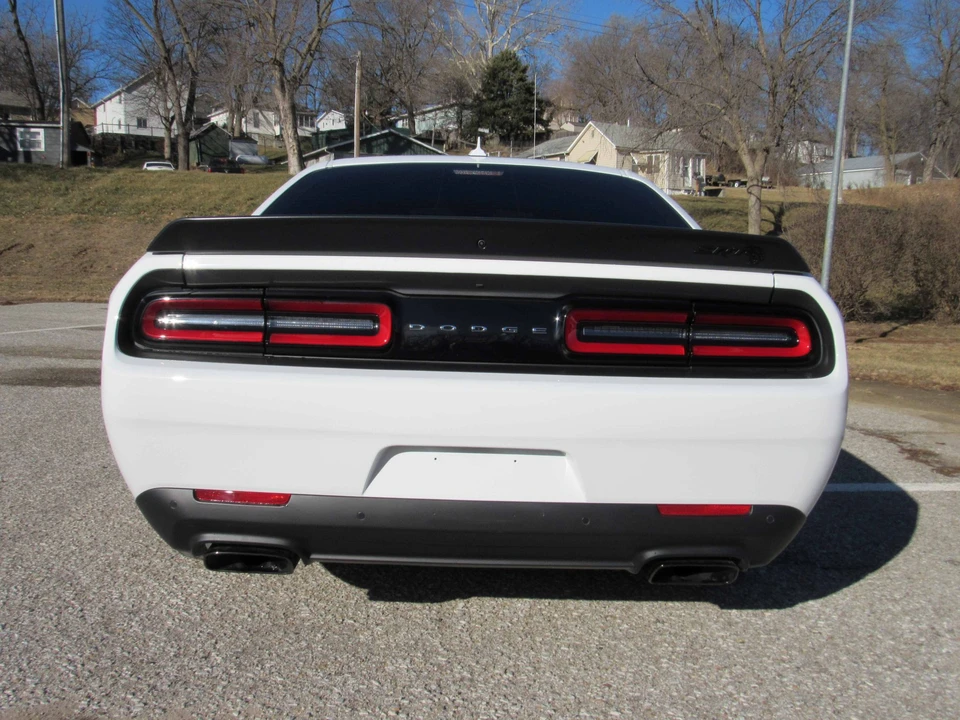 2023 Dodge Challenger SRT Hellcat 3rd Gen - Image 15 of 31