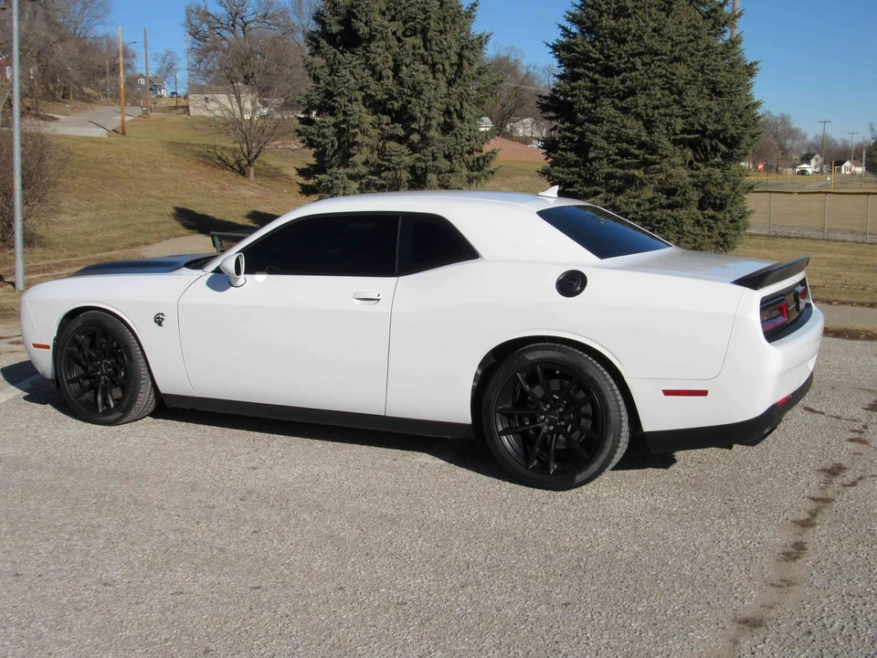 2023 Dodge Challenger SRT Hellcat 3rd Gen - Image 11 of 31