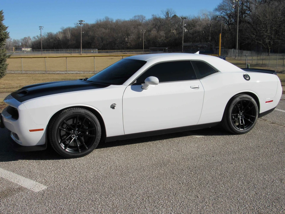 2023 Dodge Challenger SRT Hellcat 3rd Gen - Image 9 of 31