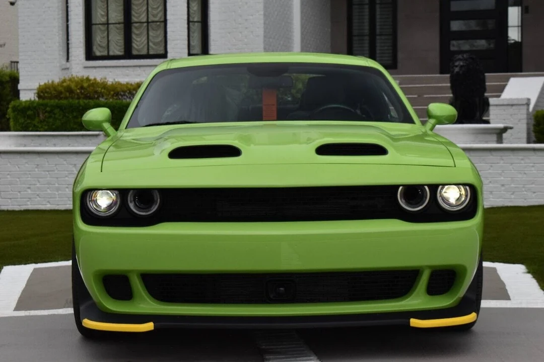 2023 Dodge Challenger SRT Hellcat 3rd Gen - Image 8 of 12