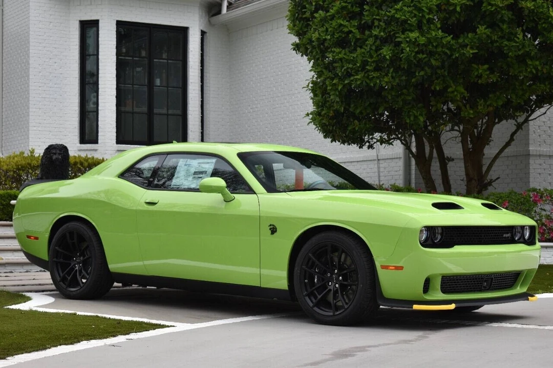 2023 Dodge Challenger SRT Hellcat 3rd Gen - Image 3 of 12
