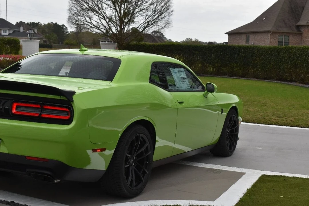 2023 Dodge Challenger SRT Hellcat 3rd Gen - Image 20 of 21
